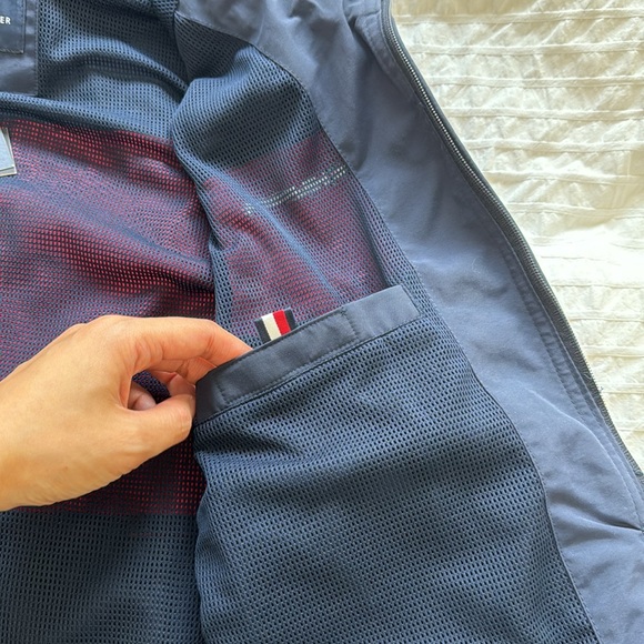 Tommy Hilfiger windbreaker sports jacket - Picture 6 of 12
